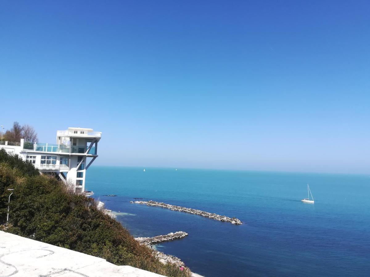 La Casina Di Sonia Hotel Ancona Exterior foto
